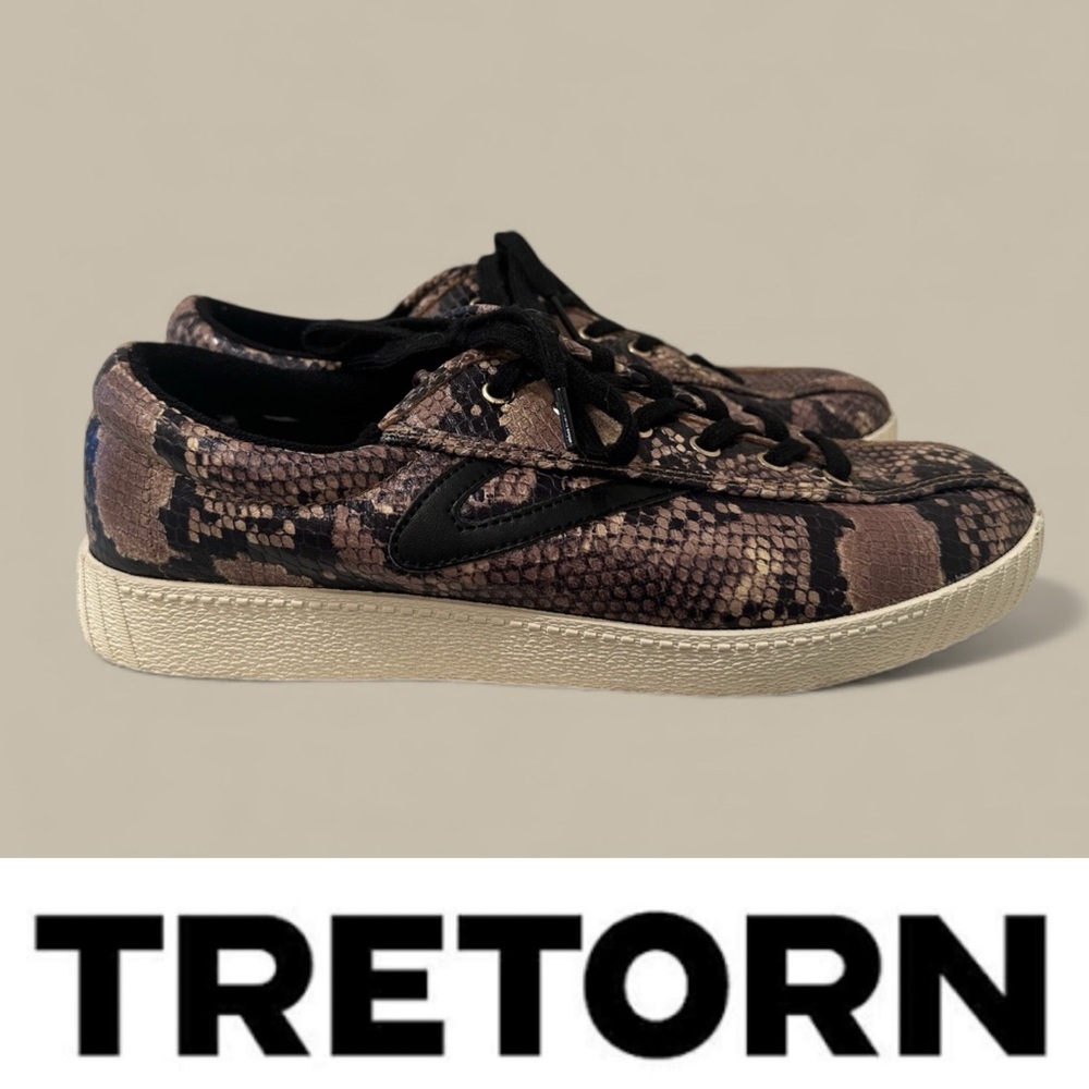 Tretorn Nylite Snake-Printed
Sneakers, Size 9.5, MSRP $95‎